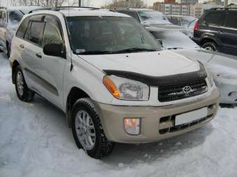 2001 Toyota RAV4 Photos