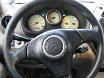 2001 Toyota RAV4 Photos