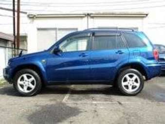 2002 Toyota RAV4 Photos