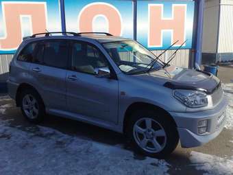 2002 Toyota RAV4 Photos