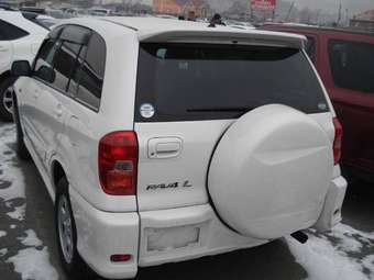 2002 Toyota RAV4 Photos