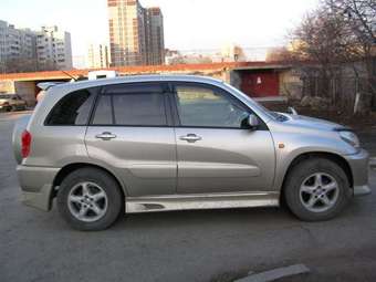 2002 Toyota RAV4 Pictures