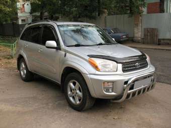 2002 Toyota RAV4 Photos