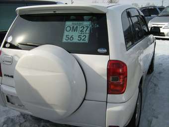 2002 Toyota RAV4 Pics