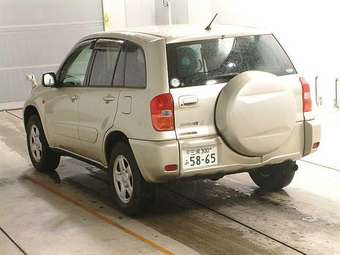 2002 Toyota RAV4 Photos