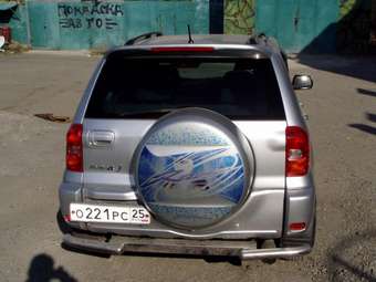 2002 Toyota RAV4 Photos