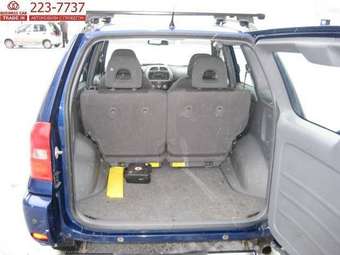 2002 Toyota RAV4 Photos