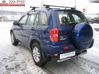 2002 Toyota RAV4 Photos