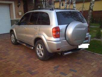 2002 Toyota RAV4 Photos