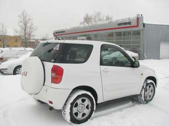 2002 Toyota RAV4 Wallpapers