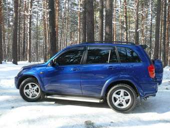 2002 Toyota RAV4 Pictures