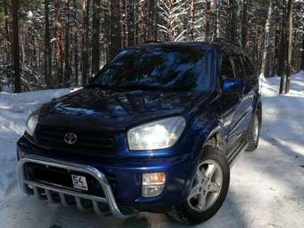 2002 Toyota RAV4 Photos