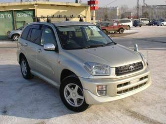 2002 Toyota RAV4 Photos