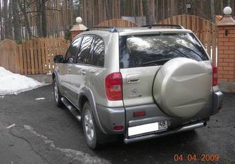 2002 Toyota RAV4 Photos