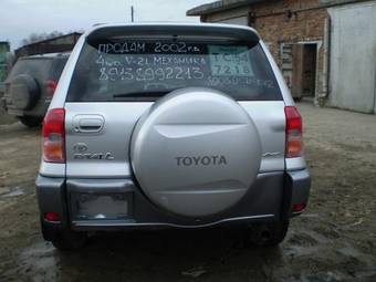 2002 Toyota RAV4 Photos