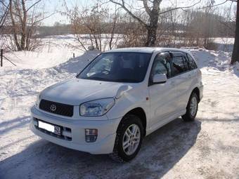 2002 Toyota RAV4 Pictures