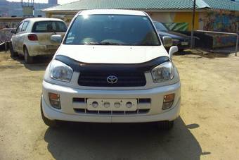 2002 Toyota RAV4 Pictures