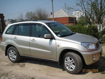 2002 Toyota RAV4 Pictures