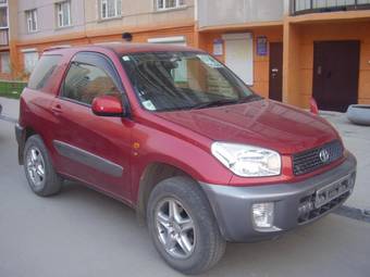 2002 Toyota RAV4 Photos