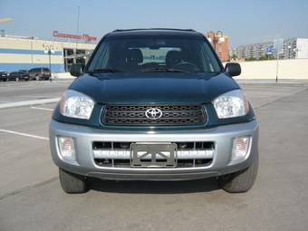 2002 Toyota RAV4 Photos