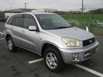 2002 Toyota RAV4 Photos