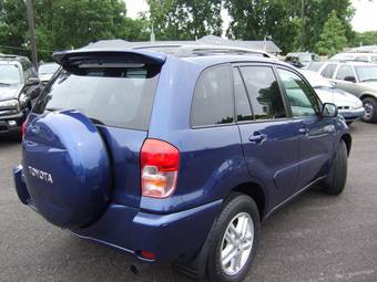 2002 Toyota RAV4 Pics