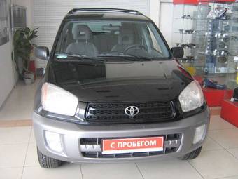 2002 Toyota RAV4 Images