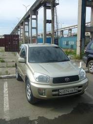 2002 Toyota RAV4 Photos