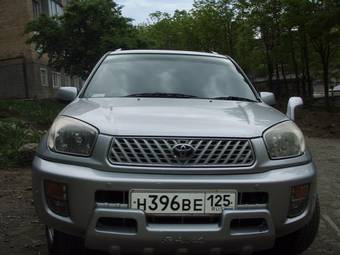 2002 Toyota RAV4 Pictures