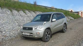 2002 Toyota RAV4 Pictures