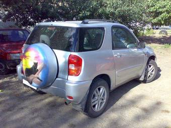 2002 Toyota RAV4 Pictures