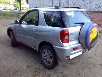 2002 Toyota RAV4 Photos