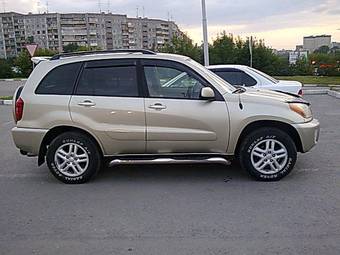 2002 Toyota RAV4 Pics