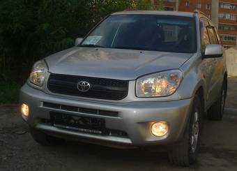 2002 Toyota RAV4 Photos