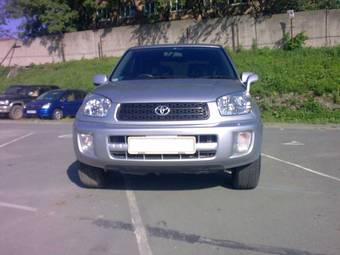 2002 Toyota RAV4 Photos