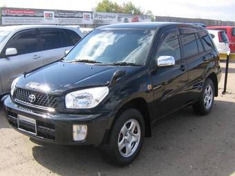 2002 Toyota RAV4 Photos