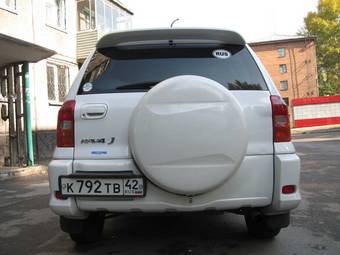 2002 Toyota RAV4 Pictures
