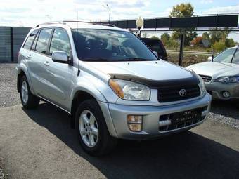 2002 Toyota RAV4 Photos