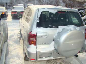 2003 RAV4