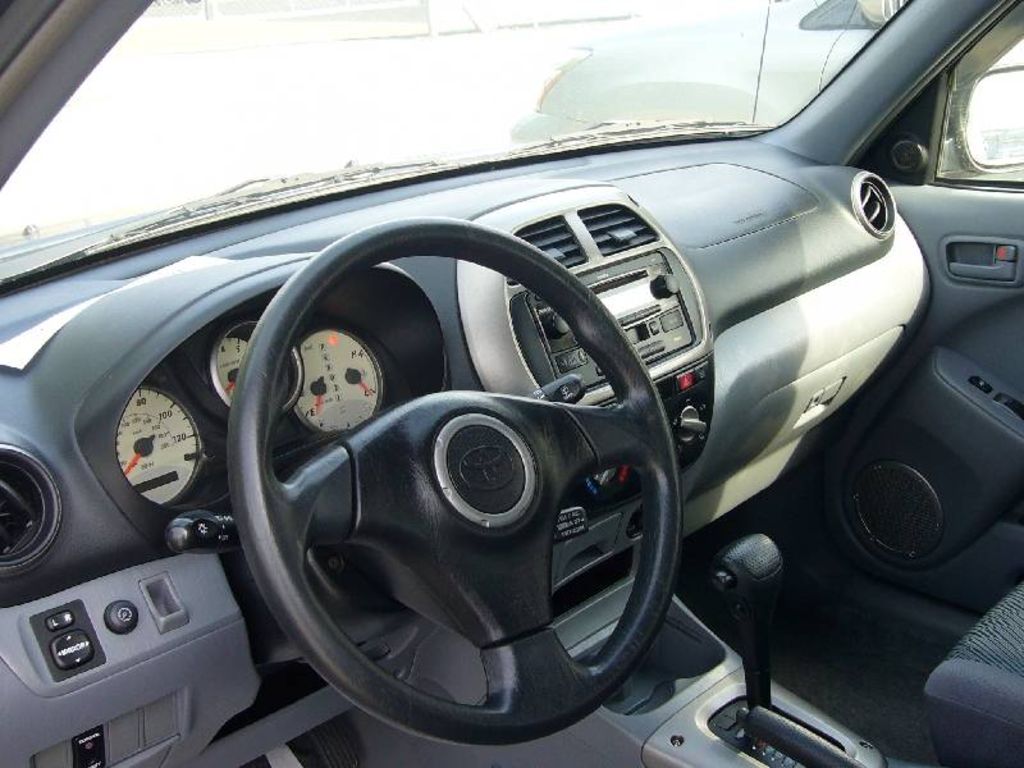 2003 Toyota RAV4