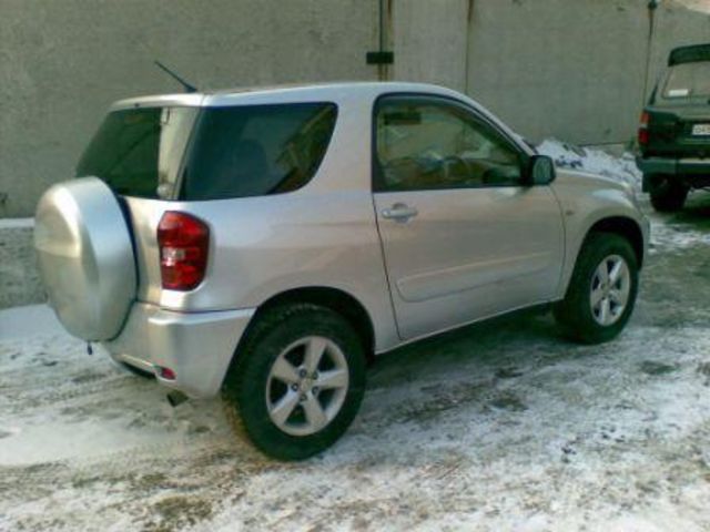 2003 Toyota RAV4