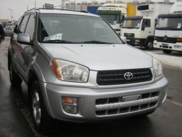 2003 Toyota RAV4