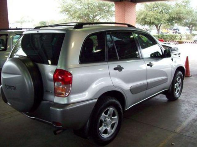 2003 Toyota RAV4