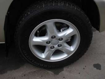 2003 Toyota RAV4 Pictures