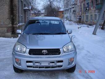 2003 Toyota RAV4 Pictures