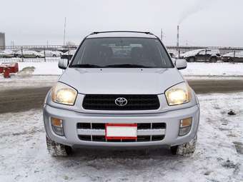 2003 Toyota RAV4 Photos