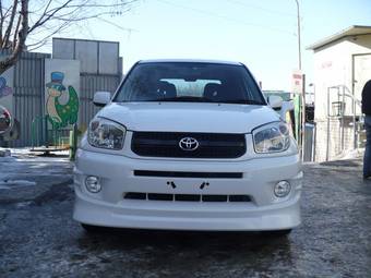 2003 Toyota RAV4 Images