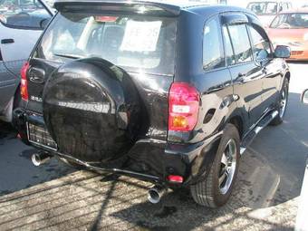 2003 Toyota RAV4 Pictures