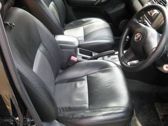 2003 Toyota RAV4 Pics