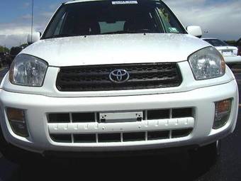 2003 Toyota RAV4 Photos